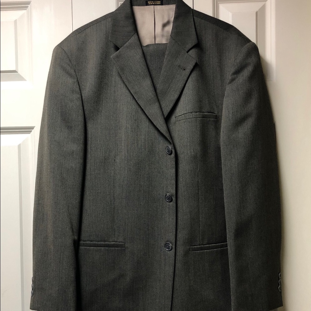 J. Ferrar suit - 42R jacket 34x30 Pants
